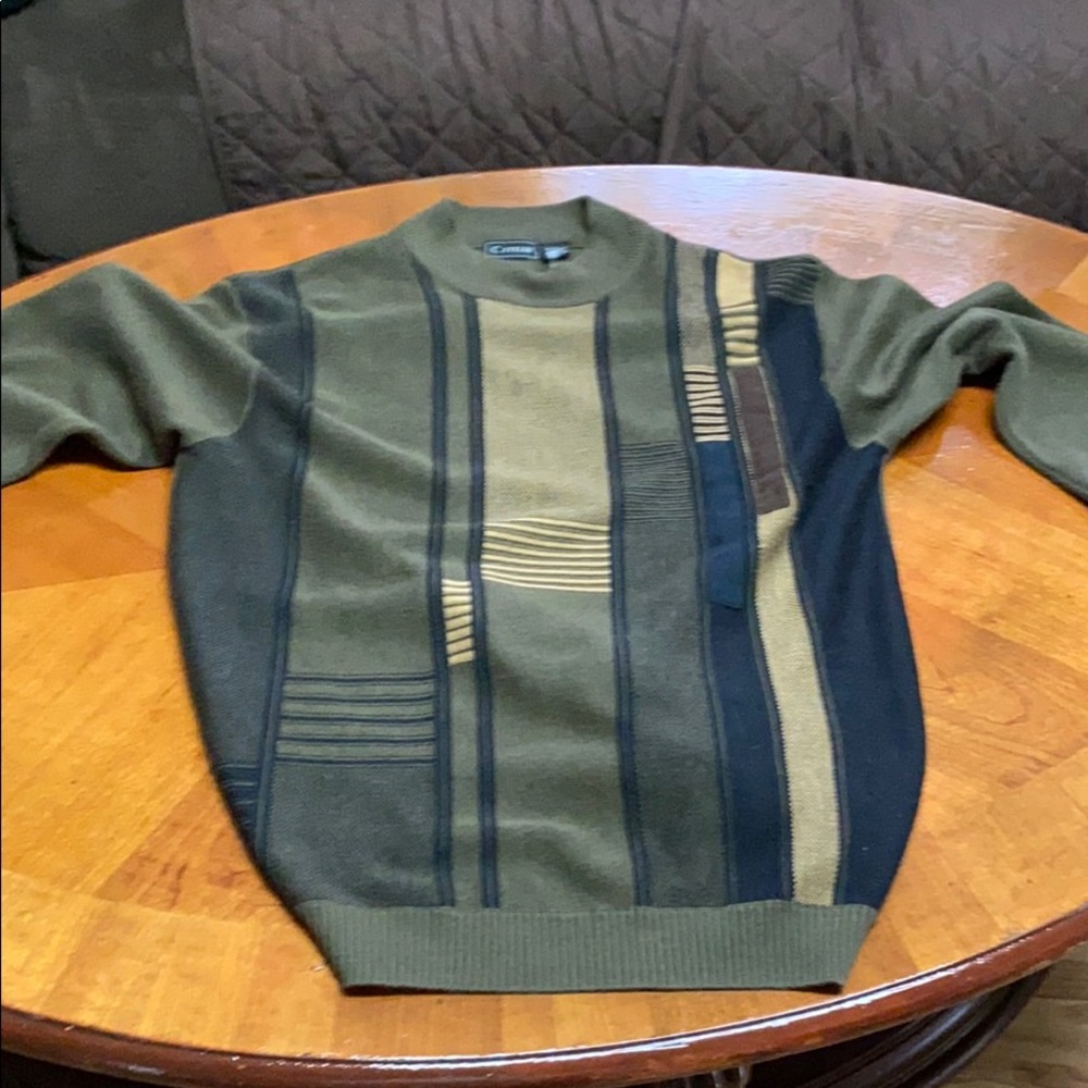 Men’s CJ Tyler Sweater (Large)